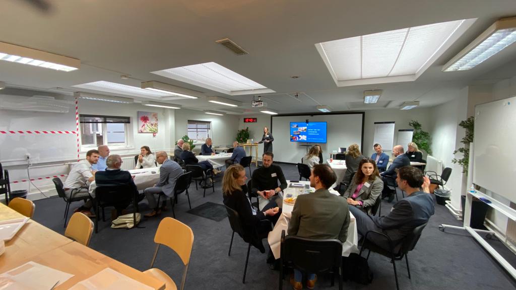 Wil jij meedenken over de toekomst van het mobiliteitssysteem in Nederland?

Op dinsdagmiddag 31 januari van 13.30 tot 15.30 uur vindt een formele consultatie onder leiding van voorzitter Jeroen de Haas.

Meer info:
bit.ly/3WzrNbh

#mobiliteit #verkeer