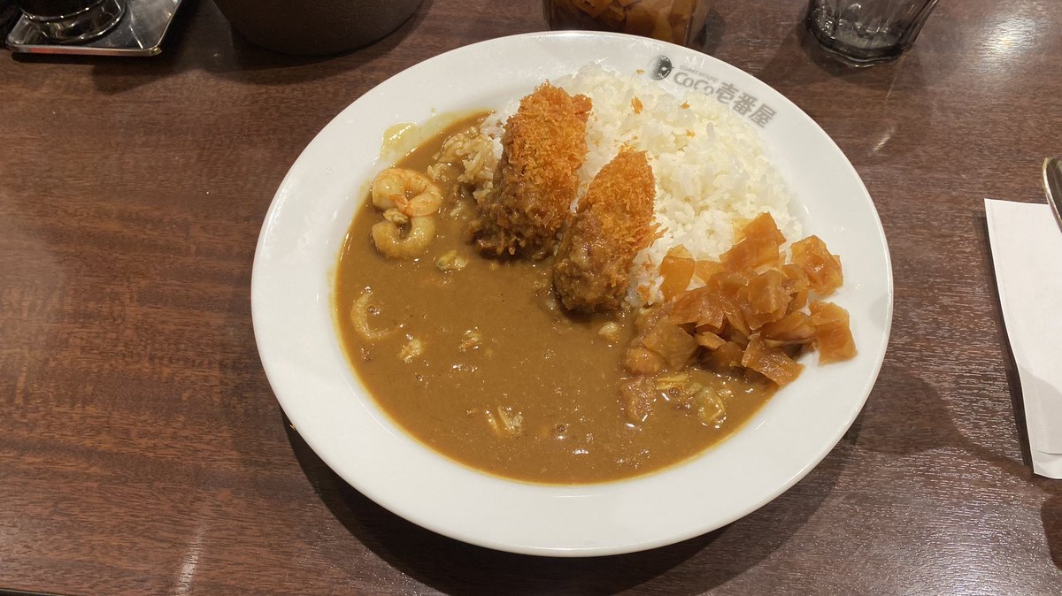 zigoku0721's tweet photo. ココイチへ参りました…

海の幸カレーにカキフライトッピングで海をマンキツしたのです。

案の定ペロリ平らげましたとさ… https://t.co/T22zNGBdW4