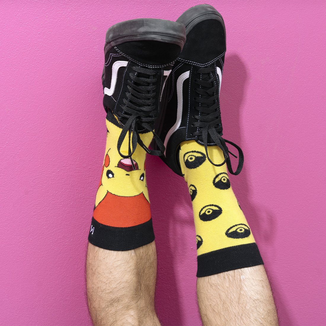 capslabofficial's tweet photo. Who’s in the Pokémon team ? ⚡
#capslab #capslabofficial #pokemon #pokemongo #nintendo #pokemoncommunity #pikachu #pokemoncards #socks https://t.co/Nsemrbfeg8