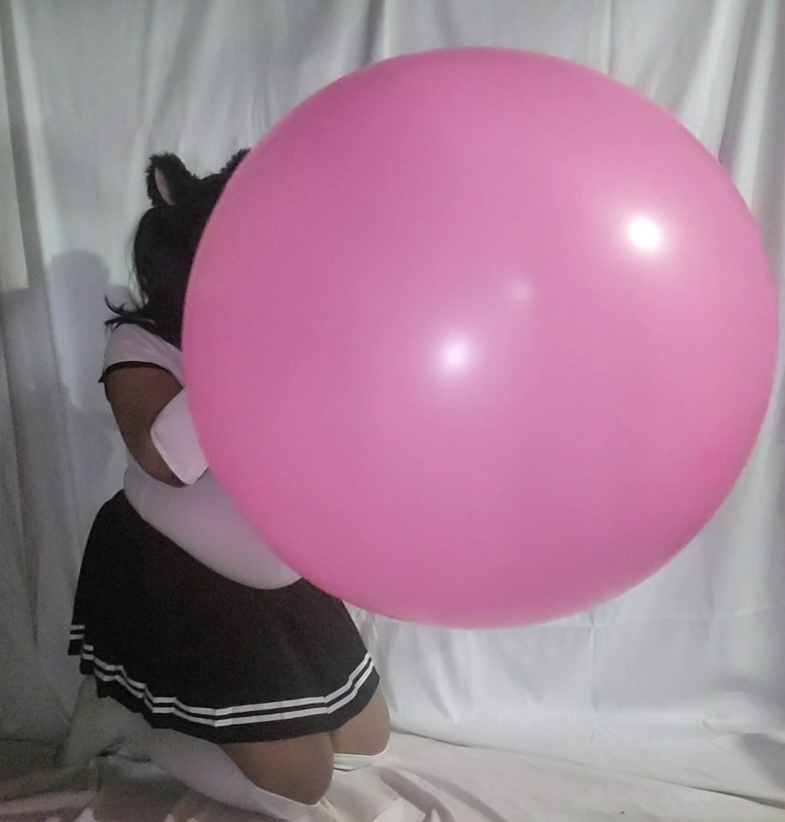 KikyuuTheNeko's tweet photo. hot pink (bubble gum color) balloon 36"
I was tired after blowing this up lol
#neko #balloons #cute #femboy #femboysissy #femboytrap #femboylooner #looner #inflatble #femboytrap #fun #bubblegumballoons #blowingballoons #pink https://t.co/8Hyss17E4K