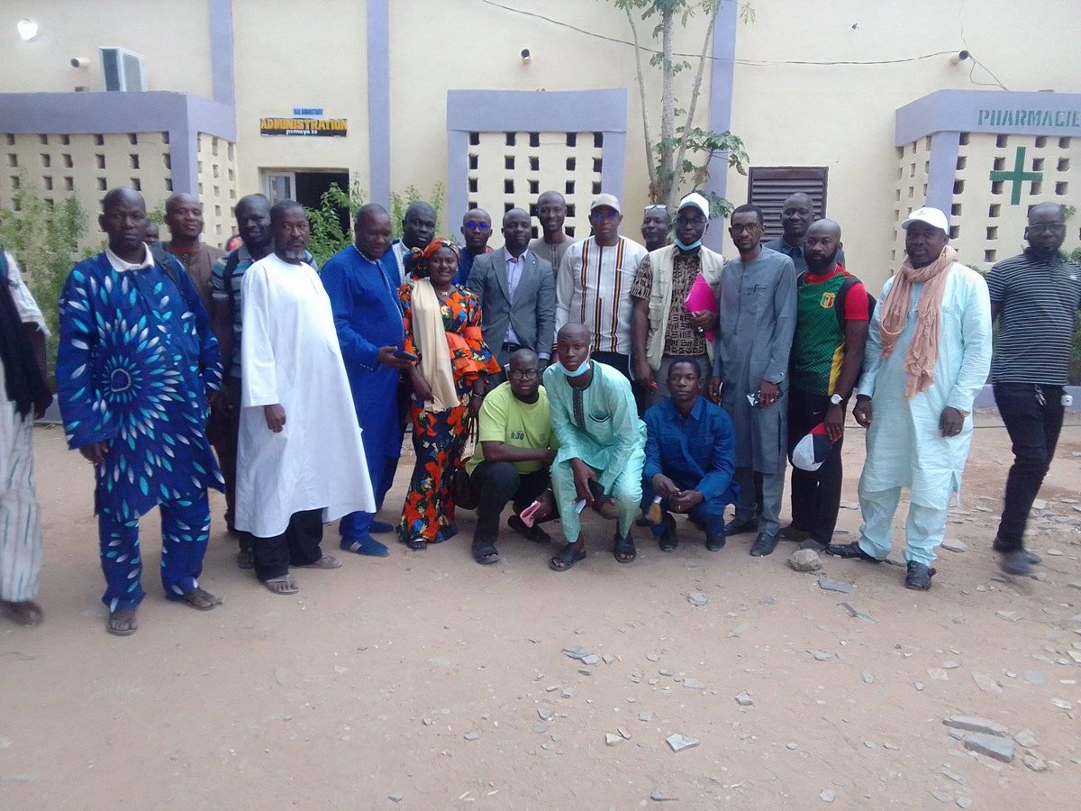 cniecs's tweet photo. #Supervision des équipes impliquées dans la #surveillance des #maladies et #événements et les agents des #cordons sanitaires des #districtssanitaires:
Étape de #NIORO.

#StopCovid19 #EngagementCommunautaire #VaccinonsNousMali  #NonALaCovid19 https://t.co/O6OVqZW29V