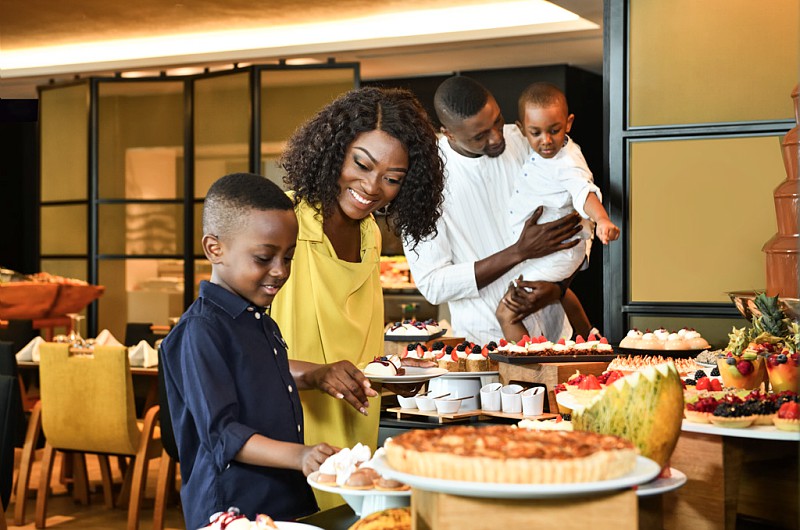 MovenpickAbj's tweet photo. Réservez votre superbe brunch de Noël avec nous au M restaurant, ce dimanche 25 Décembre.
#chrismas #brunch #MovenpickAbidjan https://t.co/Ll4l1CkZPK