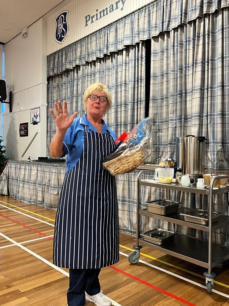 MrsLAlcorn's tweet photo. Today we say goodbye to our wonderful dinner Lady Tricia, she is retiring today and we wish her all the best! @HolytownPS https://t.co/s17XykSlni