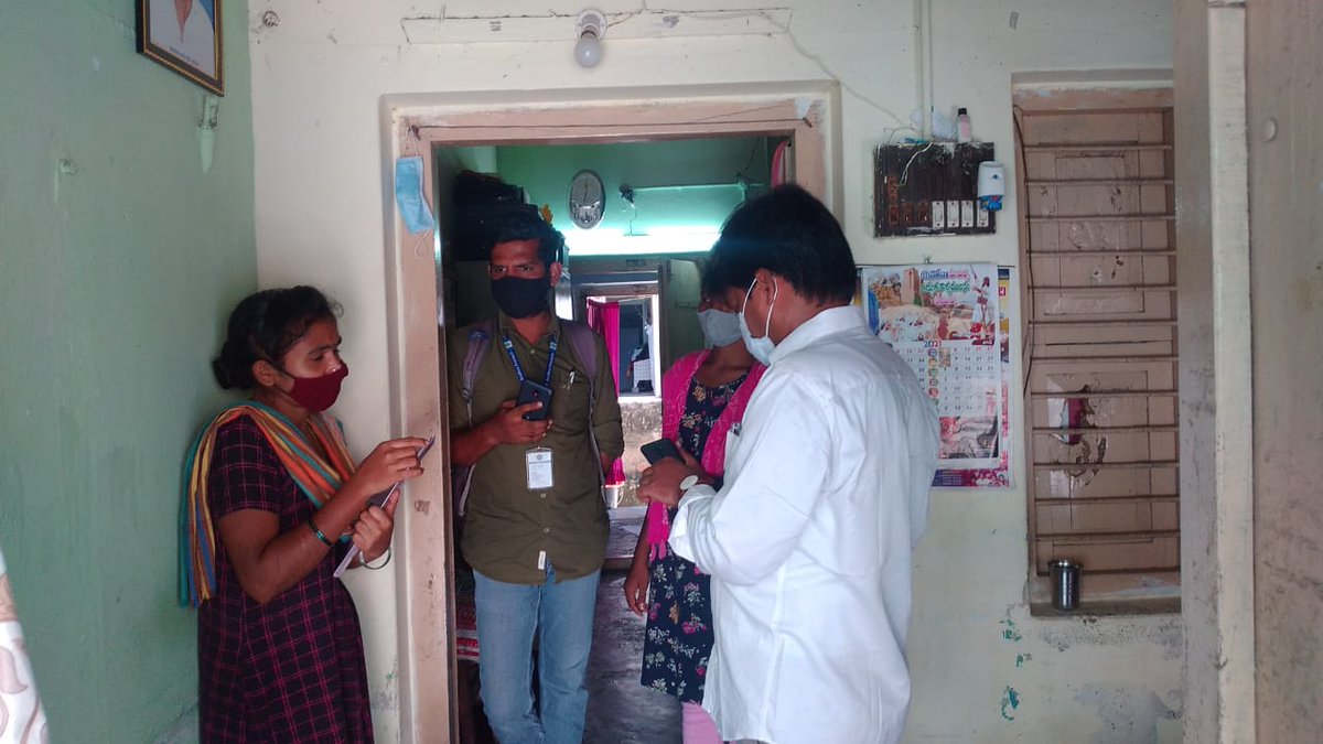 KakinadaLimited's tweet photo. Sri.Naga Narsimha Rao-Additional Commissioner,KMC &amp; Sri.G.S.Chakravarthy-Nodal Officer,Urbanoutcomes Framework Campaigning With Public,College Principals,Students,Staff in Different Places in Kakinada Regarding EOL-2022 https://t.co/PnLE19Iucw