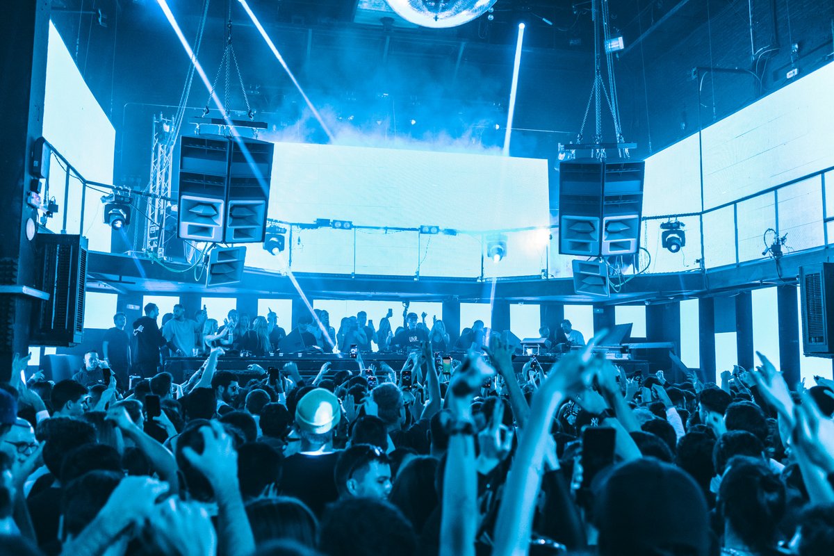 inputdanceclub's tweet photo. ONIRICA was again a pure blast with @massanomusic spreading magic all over the dancefloor last Friday 💙
#massano #inputbcn #techno #melodictechno #afterlife https://t.co/Ia9lhq1dj9