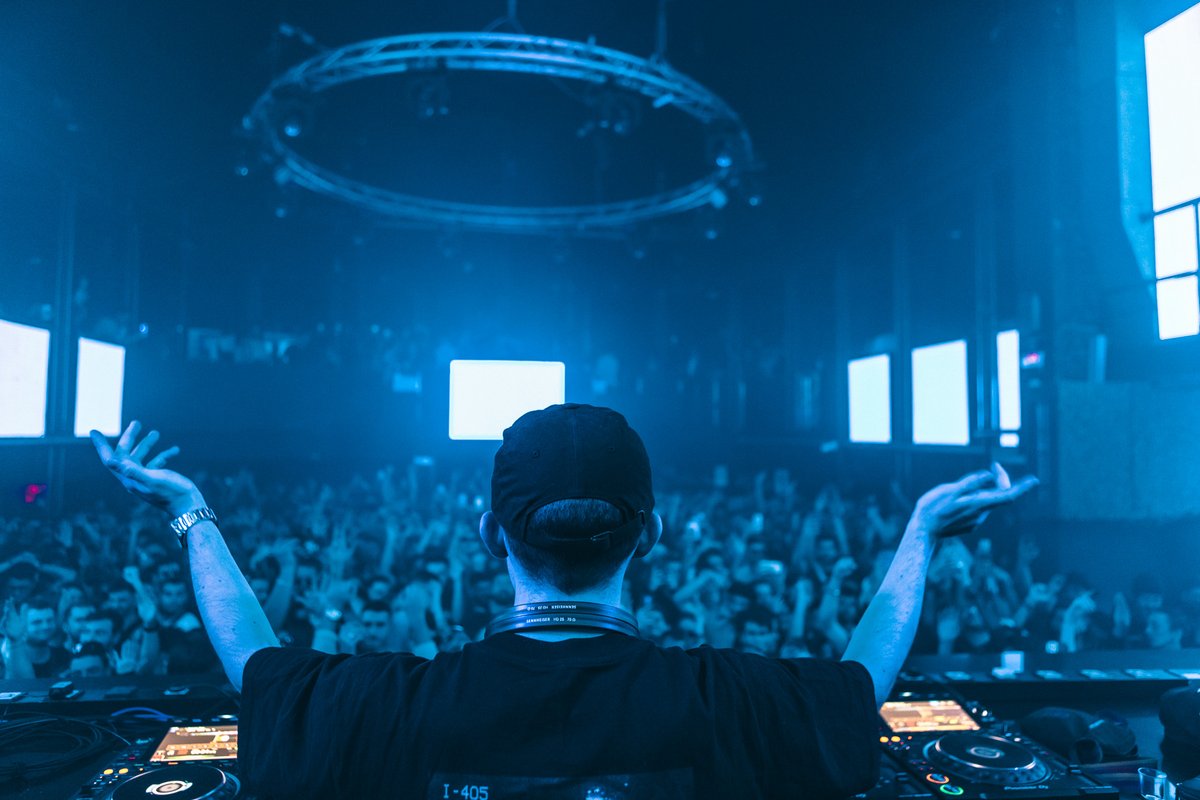 inputdanceclub's tweet photo. ONIRICA was again a pure blast with @massanomusic spreading magic all over the dancefloor last Friday 💙
#massano #inputbcn #techno #melodictechno #afterlife https://t.co/Ia9lhq1dj9