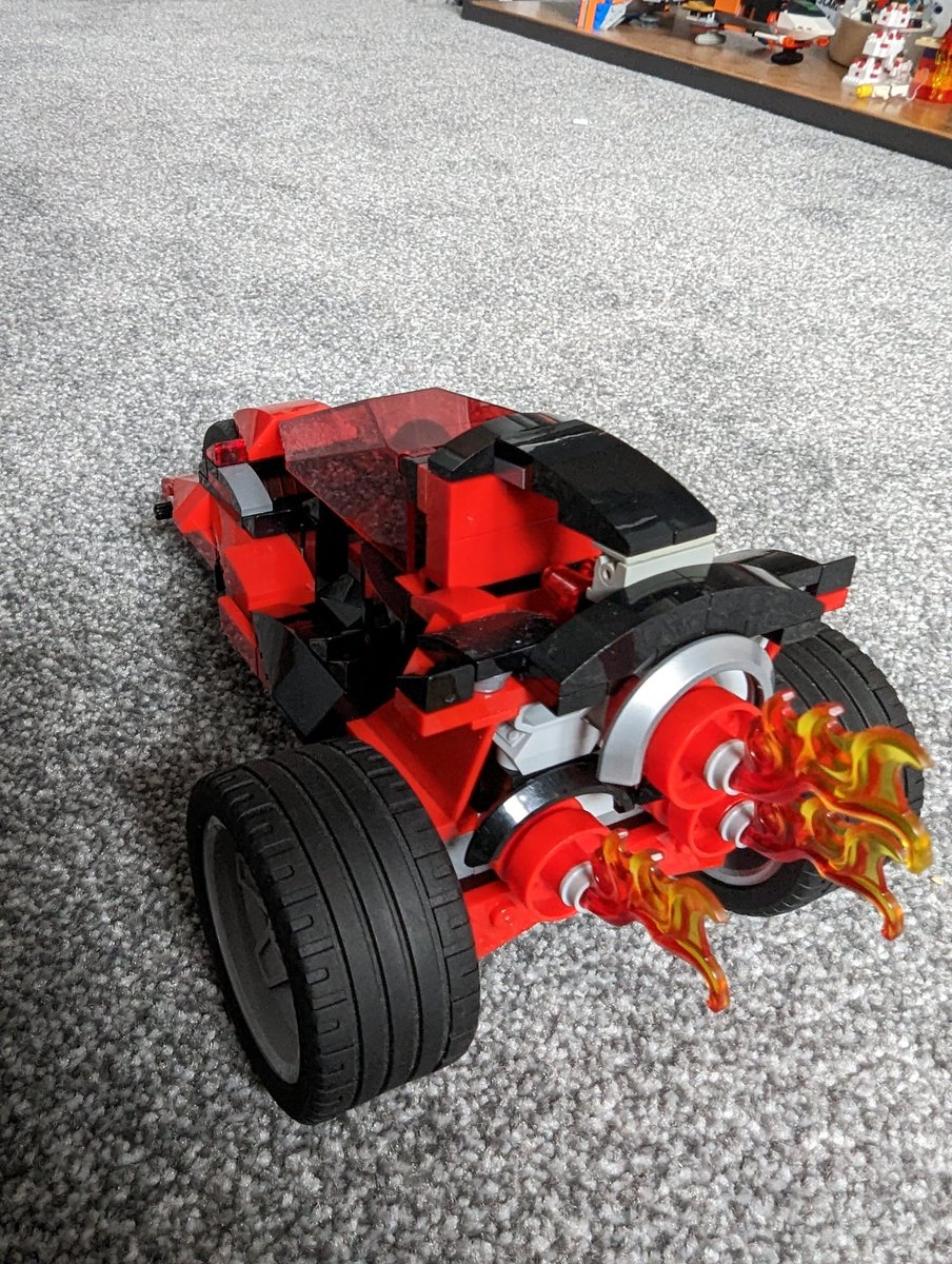 DomObvious's tweet photo. #BuildLikeAMaster @LEGO_Group 
Here is my son's vehicle called: The Red Viper. https://t.co/lDH7mv32eo