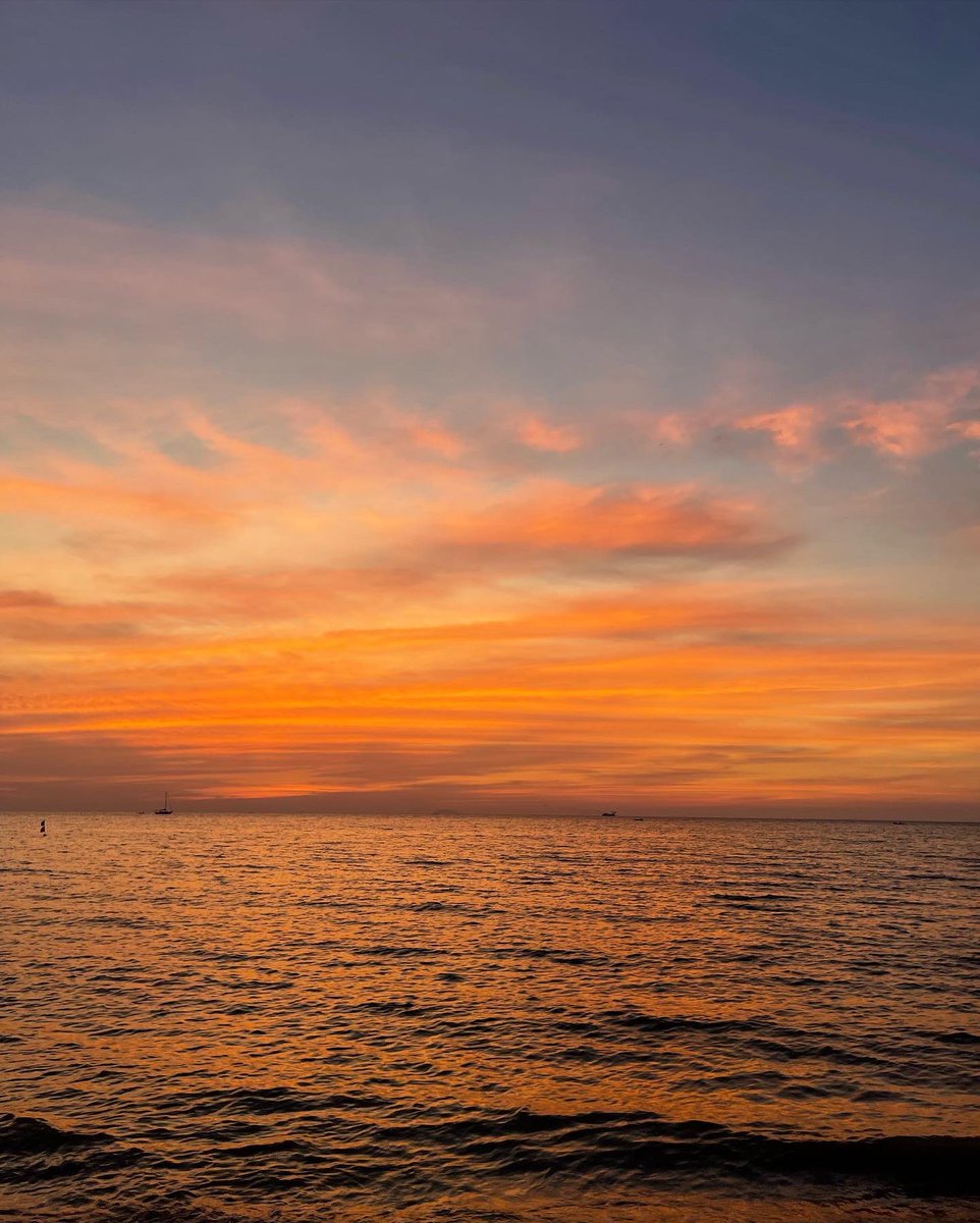 Ornoung_'s tweet photo. Stay until the sunsets 🌅 

#Ornoung #MoveOrn https://t.co/ptuEfAORa7