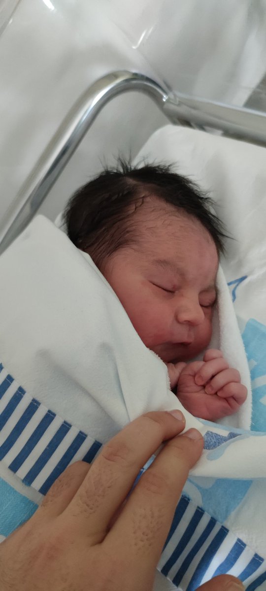 JaiKast's tweet photo. El Gordo no nos ha tocado @Tanyuk336 pero sí "el gordito". Os quiero!! 👨‍👩‍👦 https://t.co/3GFSY4i2fN