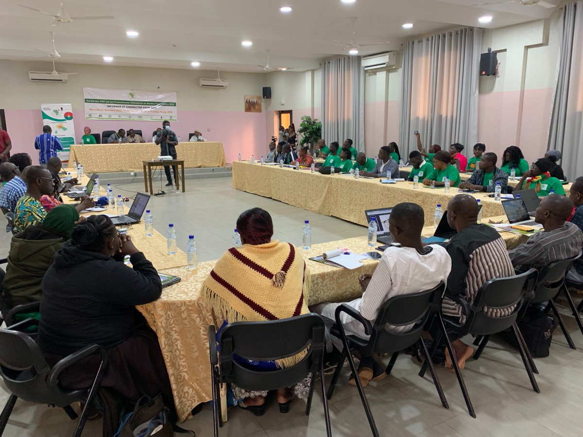 oxfamauburkina's tweet photo. #Financement_Climatique: Tenue ce 21/12/22 du Forum des Organisation de la Société Civile sur le financement climatique au Burkina Faso, Edition 2022 sous le thème "Informer et connecter pour agir"
#justice_climatique
#finance_climat
#A2E #JVE_Burkina #CONAJEC #CGLTE
#Lwili https://t.co/OEcAJQtoPH