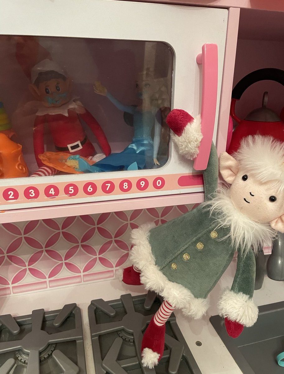 Sarah Jane Masters tweet media