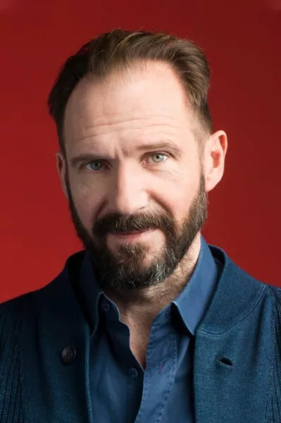  Today is 22 of December and that means we can wish a very Happy Birthday to Ralph Fiennes who turns 60 today! 