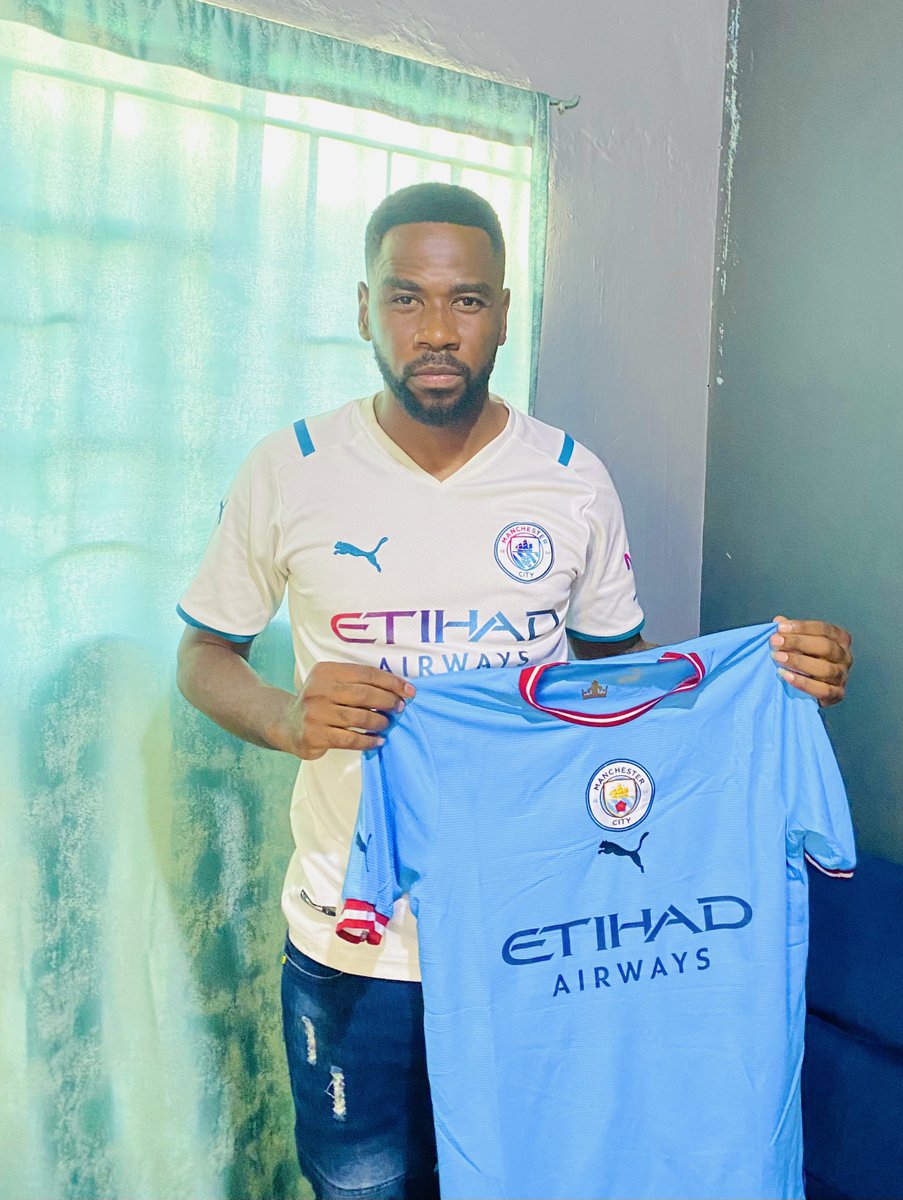 El_Goffy's tweet photo. Kaili World Cup Yasila elo EPL is back. The first ever Zambian #ManchesterCity fanatic has extended his #Forever contract with the CityZens. 😁😎 https://t.co/tdyZzPL12D