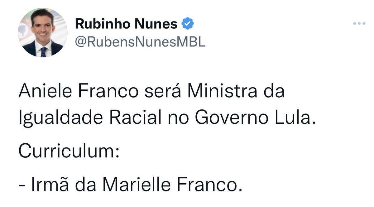 eupresley's tweet photo. Aniela Franco é formada pela UERJ, pela Universidade da Carolina do Norte (EUA) e Mestre em políticas étnico-raciais - fora outras graduações e especializações. 

A oposição consegue ser suja em TODOS os aspectos e segue se superando. https://t.co/N9KI0T2U8U
