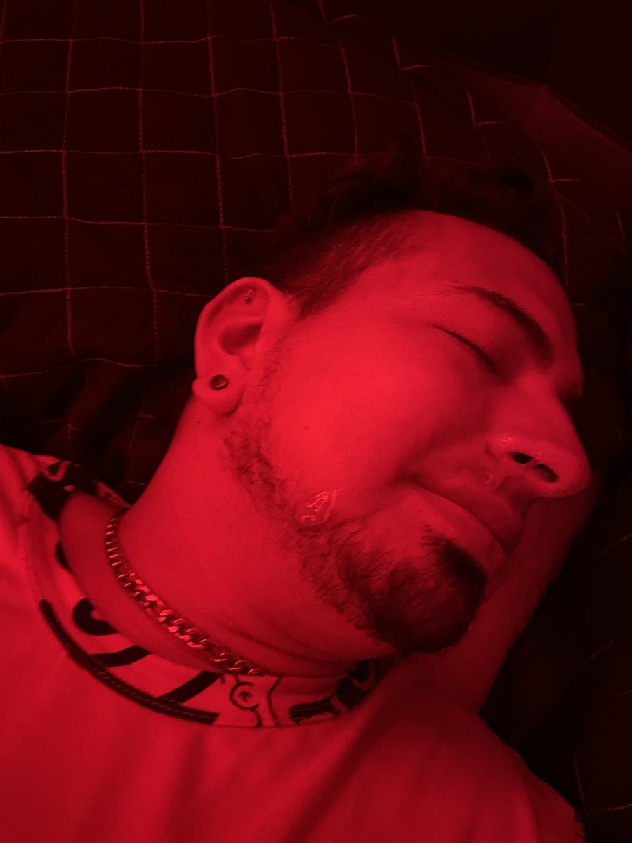 02Good_Vibes's tweet photo. Mi amorcito recibiendo su dosis 😈💦🐥 #Gay #Coute #morboentremachos #AmorDeOtroMundo #Gay https://t.co/LVV8LvwZKC