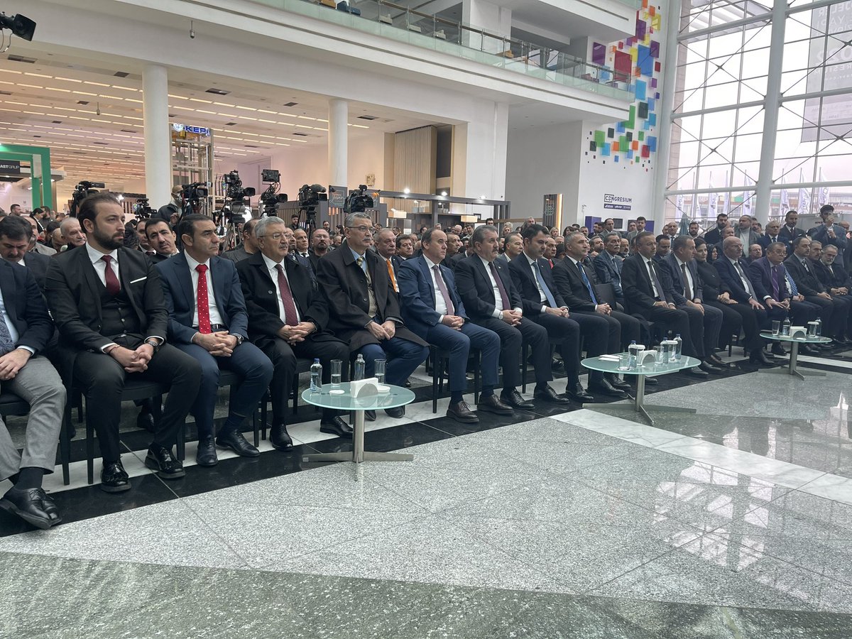 hayrettinball's tweet photo. İMKON öncülüğünde düzenlenen #marka #konut #yapı #projeleri
ve #inavasyon #zirvesi açılışına Büyük Birlik Partisi Gnl Bşk Sn @Mustafa_Destici ve #BBP yöneticileri ile katılım sağladık #HerşeyTürkiyeİçin 🇹🇷
#Ato https://t.co/BTnTDsgJax