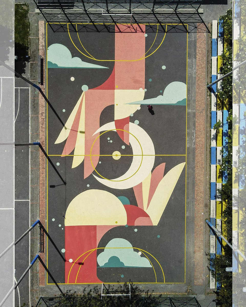 Skyview de la intervención realizada en el barrio Santa sofia junto a mil colores para mi pueblo y de la 24 pa abajo 
.
#muralismo #Bogota #artebogota