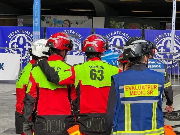 MSAsafety's tweet photo. From firefighter challenges to workshops to new product launches, join us for a look back at some of our favourite moments from 2022. We can't wait to do it all again in the new year!
#MSAFire #WhenYouGoInWeGoInWithYou #EmergencyServices #Firefighters https://t.co/VLGArCTj8u
