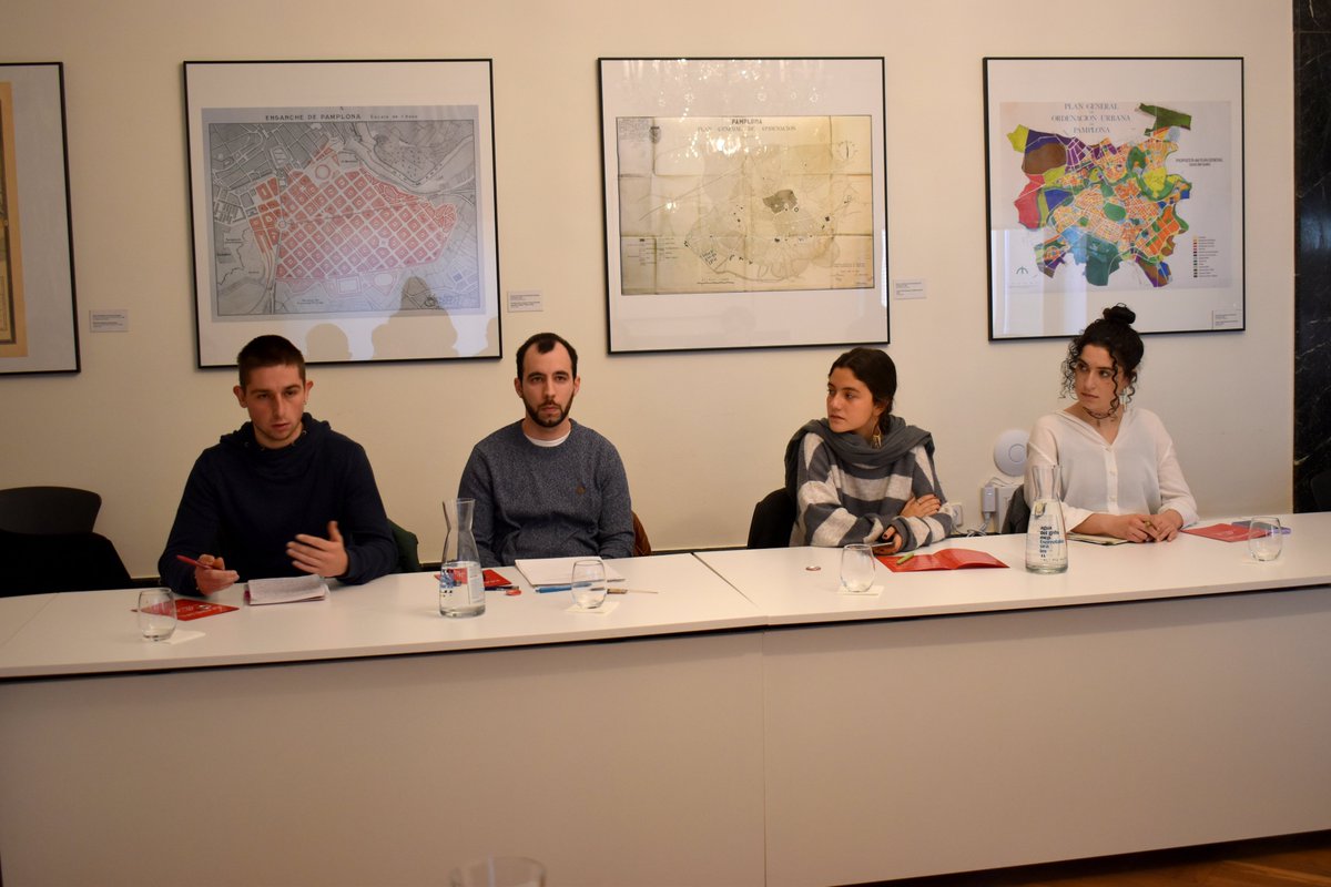 Celebrando el último pleno del año en <a href="/Pamplona_ayto/">Ayuntamiento de Pamplona</a>  🤩

Urteko azken osoko bilkura egin genuen <a href="/Iruna_udala/">Iruñeko Udala</a> -n 🤩

#ParlamentoJoven #GazteParlamentua