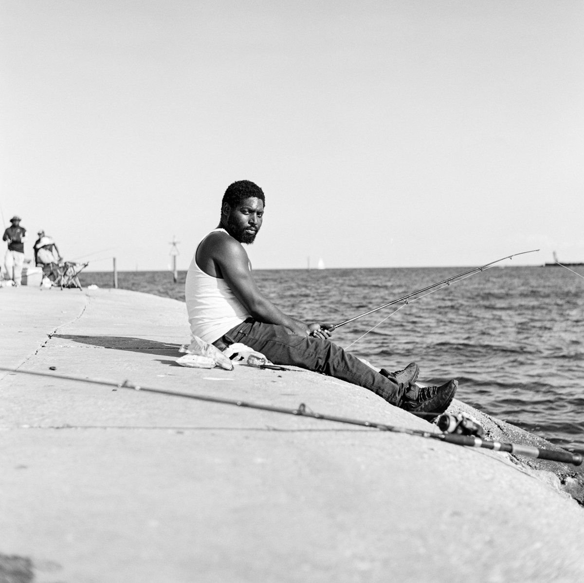 g_50x's tweet photo. 'Advice From 1,000 Strangers' is a poignant, introspective project of 📸 portraits by Imran Nuri. He road-tripped across the 🇺🇸, photographing folks on film and collecting their nuggets of life wisdom along the way.
#SamPhotoFan #photo #portrait
https://t.co/8eJny2CcB9 https://t.co/uKASgLyhDY
