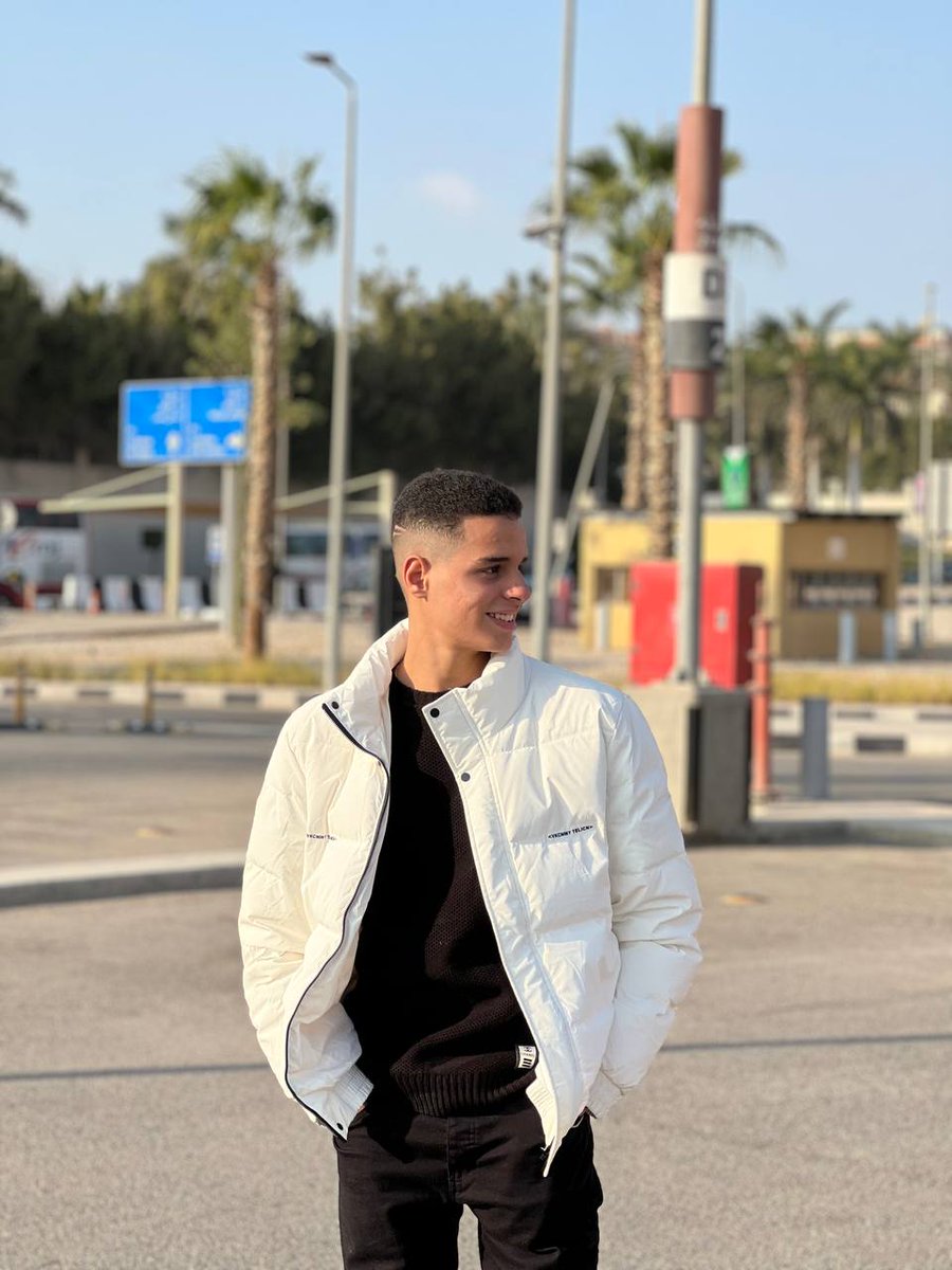 YoseffMostafa1's tweet photo. 🏂. https://t.co/kNzUhYF2Kp