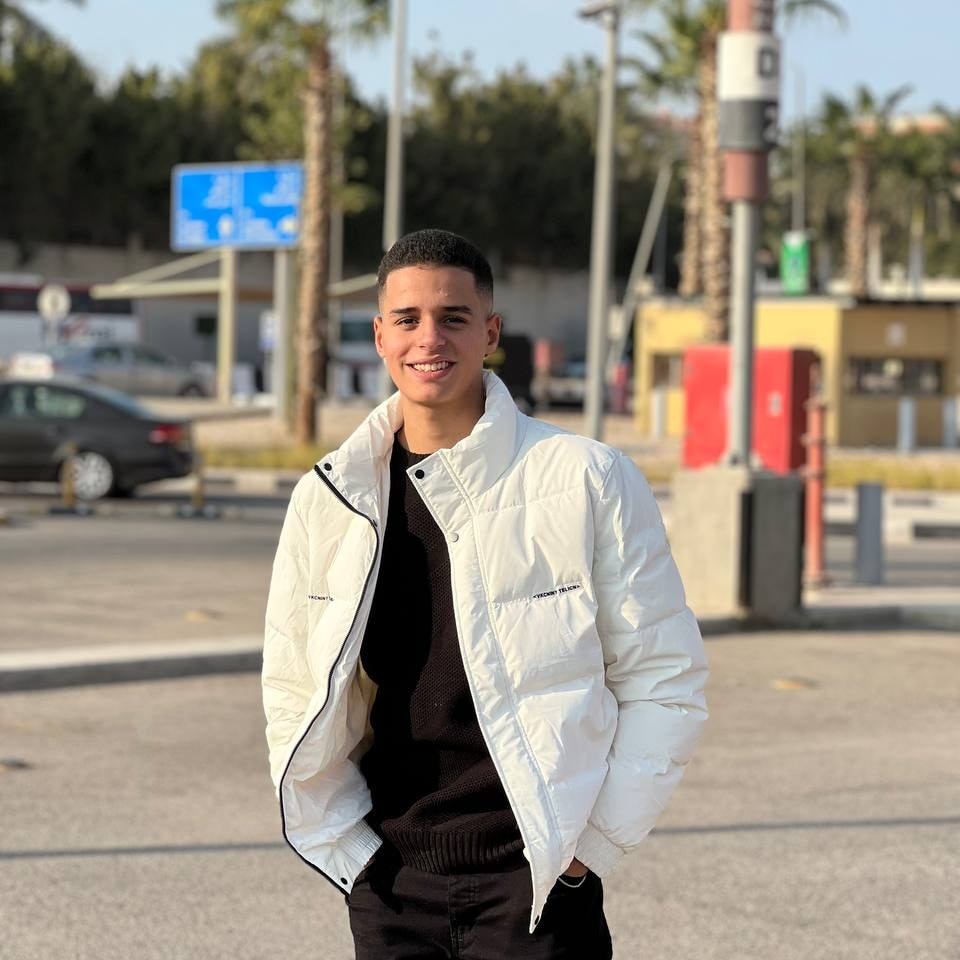 YoseffMostafa1's tweet photo. 🏂. https://t.co/kNzUhYF2Kp