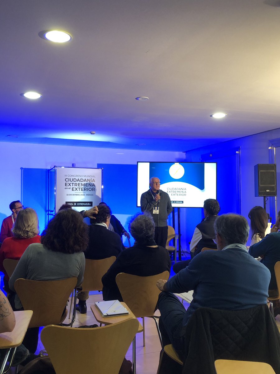 DIEX_Asociacion's tweet photo. DIEX está hoy en el III Congreso de ciudadanía extremeña en el exterior para presentar la exposición FROM SPAIN WITH DESIGN de READ en el networking de industrias culturales.
#diseñoextremeño #DIEX https://t.co/90qZFklnGg