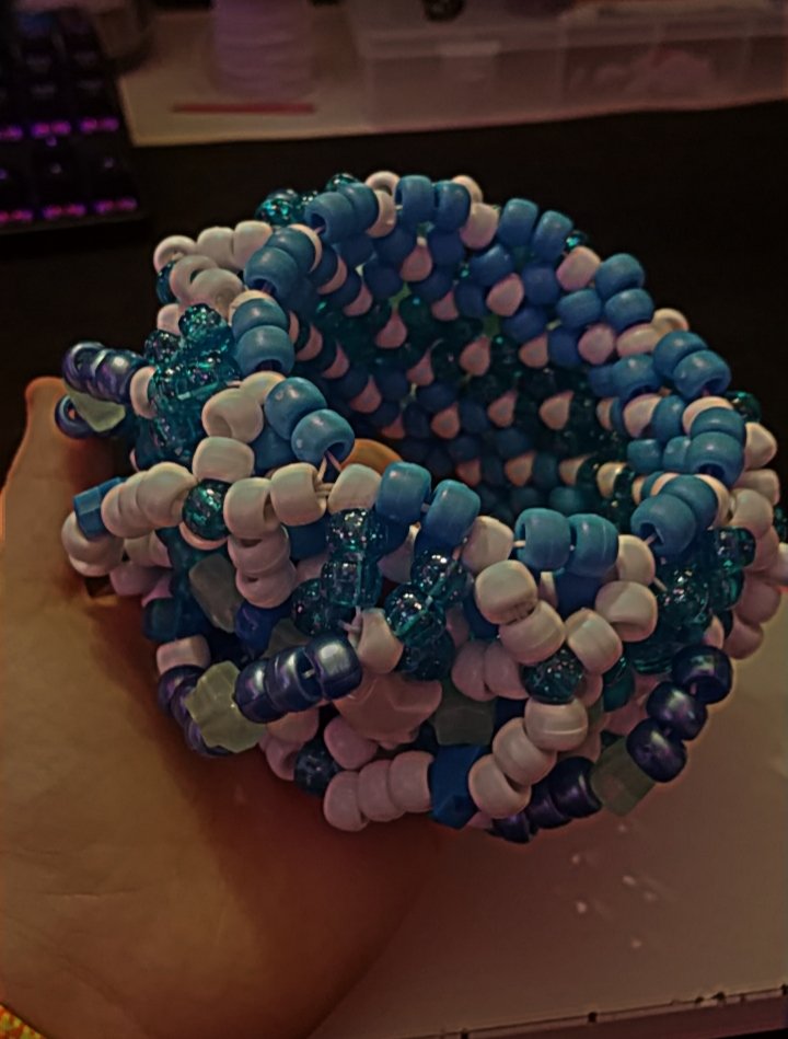 irradiatedslvt's tweet photo. ive never posted kandi stuff here but i made a set of blue cuffs and my hands hurt
.
tags
#kandi #plur #kandikid #kandicuff #3dcuff #cuff #bracelet #bracelets #scenekid #scenecore https://t.co/ZOAVFMBw4o