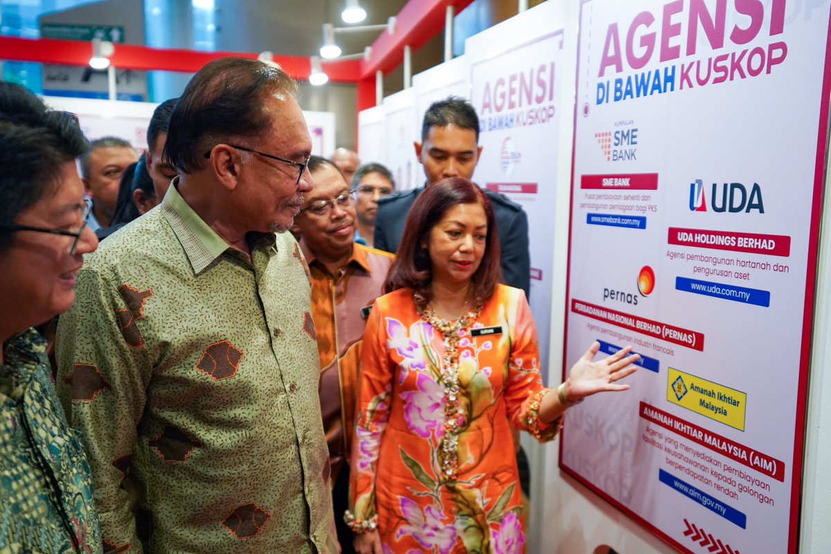 Anwar Ibrahim tweet media