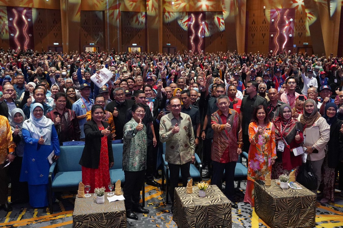 Anwar Ibrahim tweet media