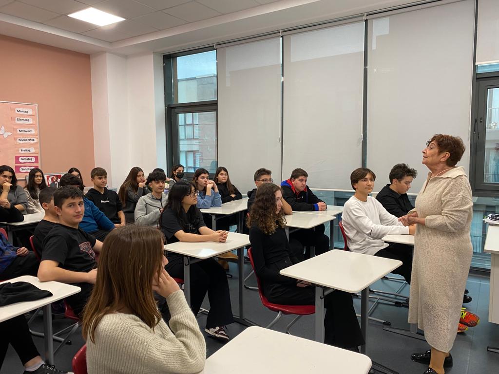 bkgec's tweet photo. GEC Counselors visited Bahcesehir College campuses and helped senior classes with their applications and had f2f meetings with junior grades.Thank you @bkkemerburgaz @KolejBahcesehir @bk_atakenttema @BFentek
 @BkOmerli @bk_nakkastepe @BK_Kocaeli for your warm welcome. https://t.co/gW4Q9f9Xit