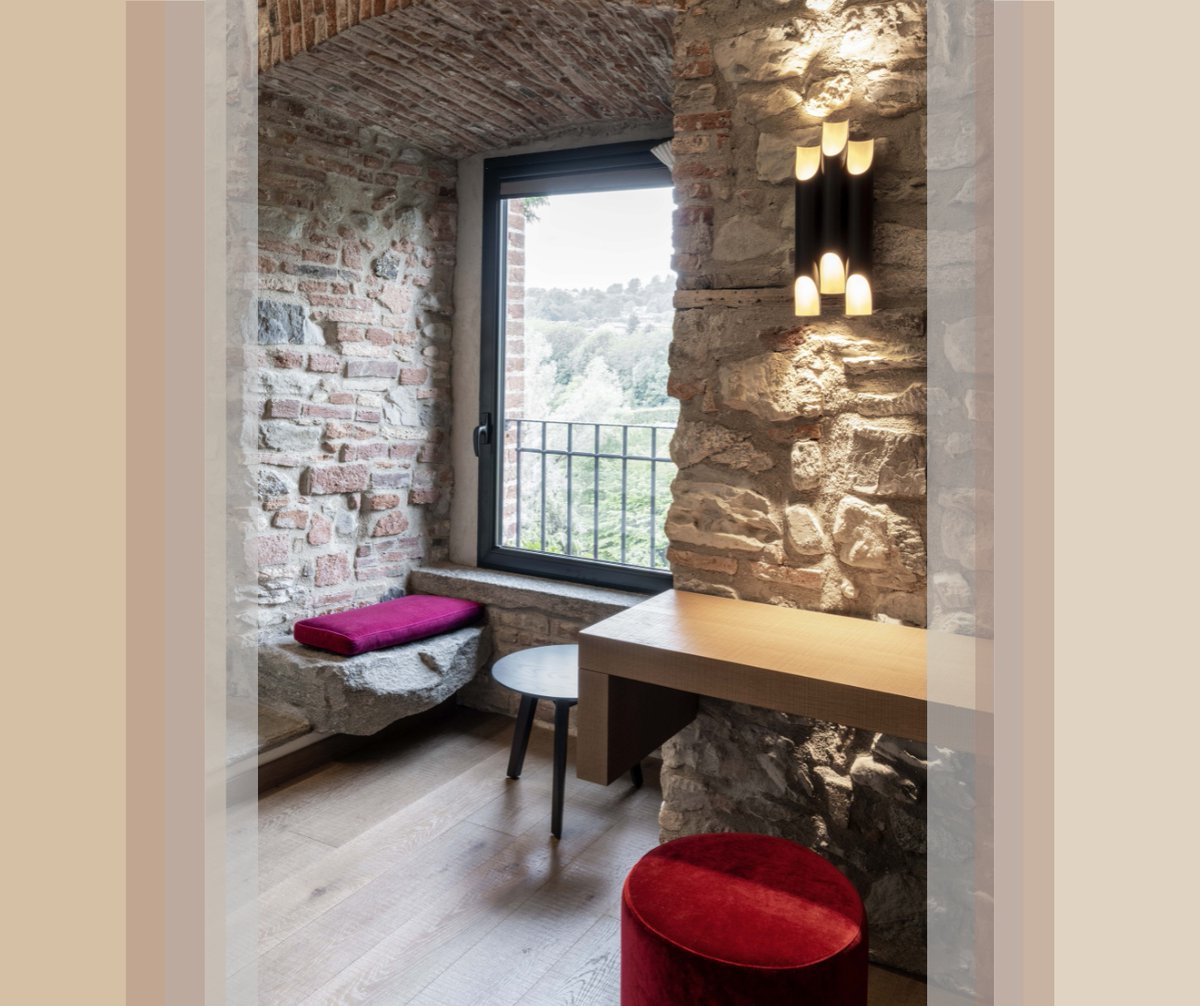NewLifeContract's tweet photo. Wishes for a peaceful Christmas protected by mighty walls but with gazes running far away.

And the velvet Viva Magenta, Pantone color of the year 2023, warms our hearts.

Relais Castello Di Casiglio, Erba (Co) Italy

Project created with interior contractor Concreta Srl. https://t.co/pCvaMlhIr8