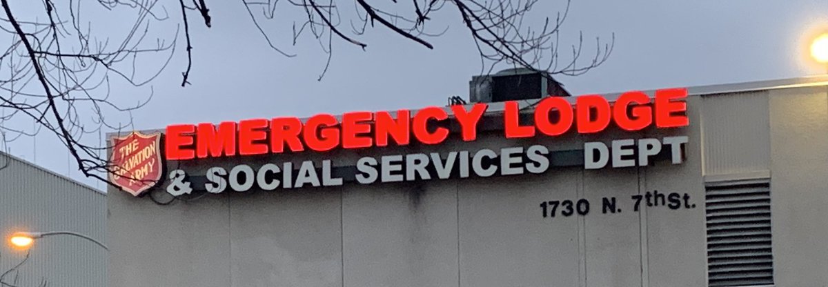 UPS WI Oak Creek Hub humbly helped a family of 5 who recently left emergency housing. So proud of our team coming together to help others for the holidays!!!🎅🏽#holidaysareaboutsharing #giftsfortheholidays <a href="/JaradZimmerman/">Jarad Zimmerman</a> @MichaelLeff5 <a href="/UPSers/">UPSers</a> <a href="/Jessefuji/">Jesse Fujinaka</a> <a href="/cordle_tony/">Tony Cordle</a>