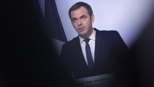 titrespresse's tweet image. (France TV Info): DIRECT. Grève à la #SNCF : Olivier Véran demande aux grévistes de "#renoncer" au mouvement social et "d'entendre la demande légitime des Français" : Le gouvernement hausse le ton. Après Bruno Le Maire qui a.. titrespresse.com/1072212/renonc…