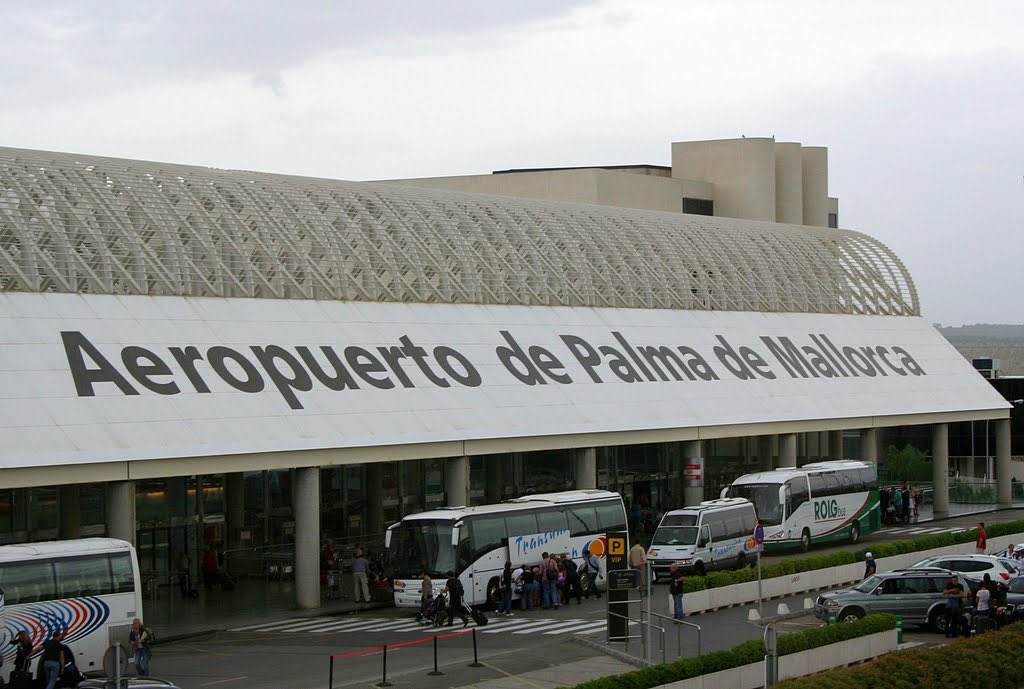 mgmoles's tweet photo. #ADJUDICACION #AEROPUERTOS #ESPAÑA
Que buena forma de ir acabando este año. @aena ha djudicado a @UG21Consultores en UTE con BTG  la AT de PROYECTOS EN BALEARES por 2.4M€.
Apostamos por #España donde vamos a cerrar con un peso del 25% de las ventas globales.
#addvalueengineering https://t.co/SCUvzpwjDI