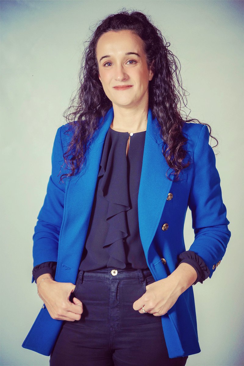 analystrsc's tweet photo. We are delighted to announce @MariaCuartero84 as the recipient of the Analyst Emerging Investigator Lectureship 2022! Read more about her career so far at: https://t.co/Hmf94IFzsQ https://t.co/cVkBv48O9F