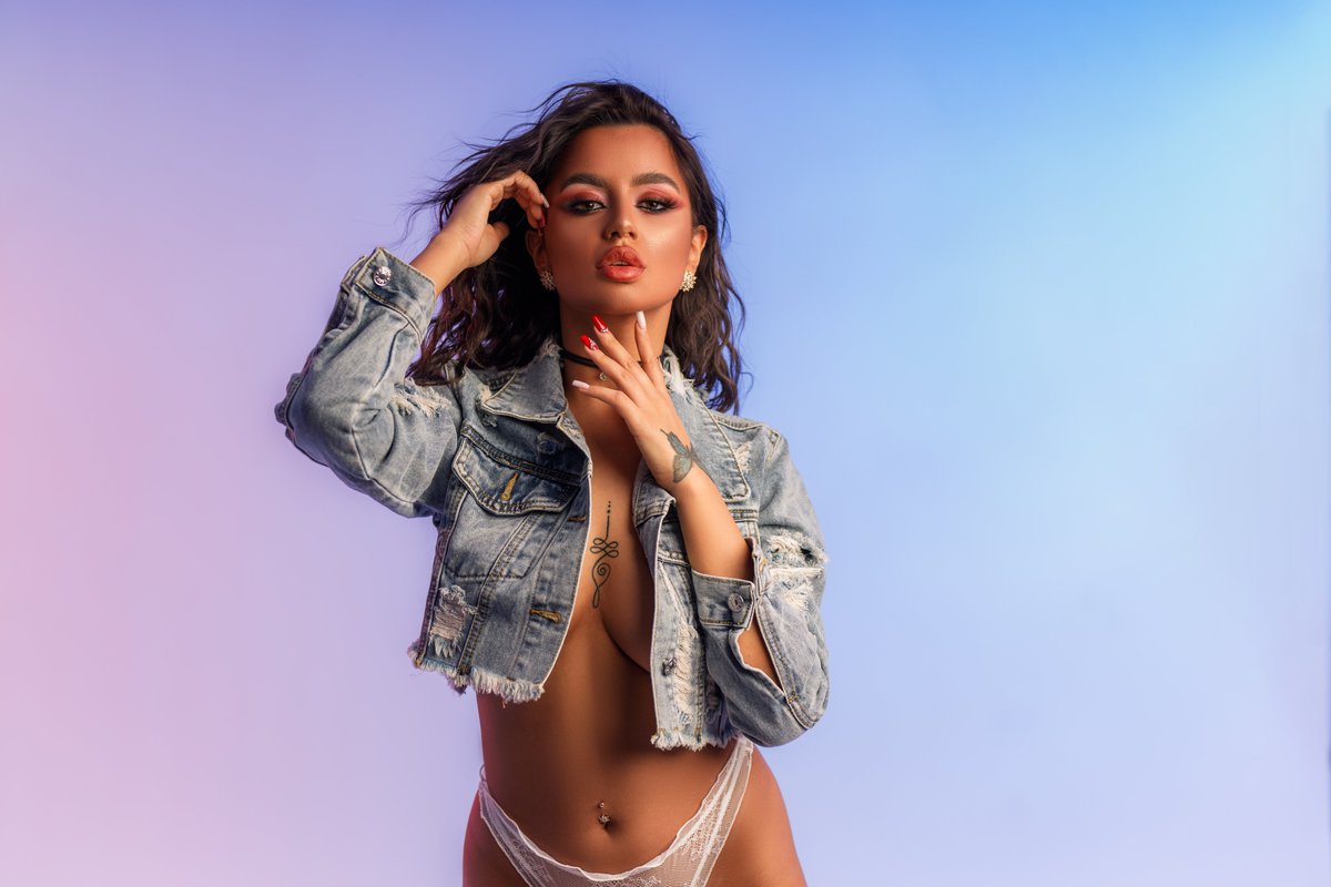 Sexier than ever!
<a href="/LiveJasmin/">LiveJasmin</a> #sexy #model #oncam #livenow