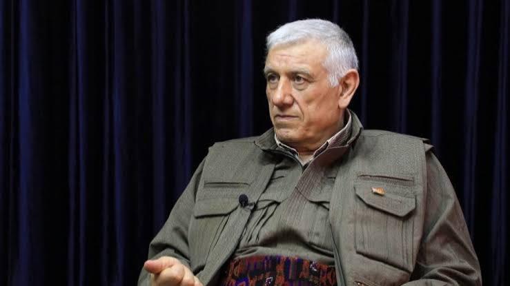 abo33amsha's tweet photo. Suriyenin petrol, gaz, buğday, pamuk kaynakları nekadar daha teröristler elinde kalacak? 
Cemil Bayık,Murat Karayılan, Duran Kalkan,Şahin Cilo gibi teröristler, ülkemizin milli servetini gaspederek halkı mağdur ediyor elde ettikleri karşılığında Suriye ve Türkiye’ye zarar veriyor https://t.co/XazRtuOaVl