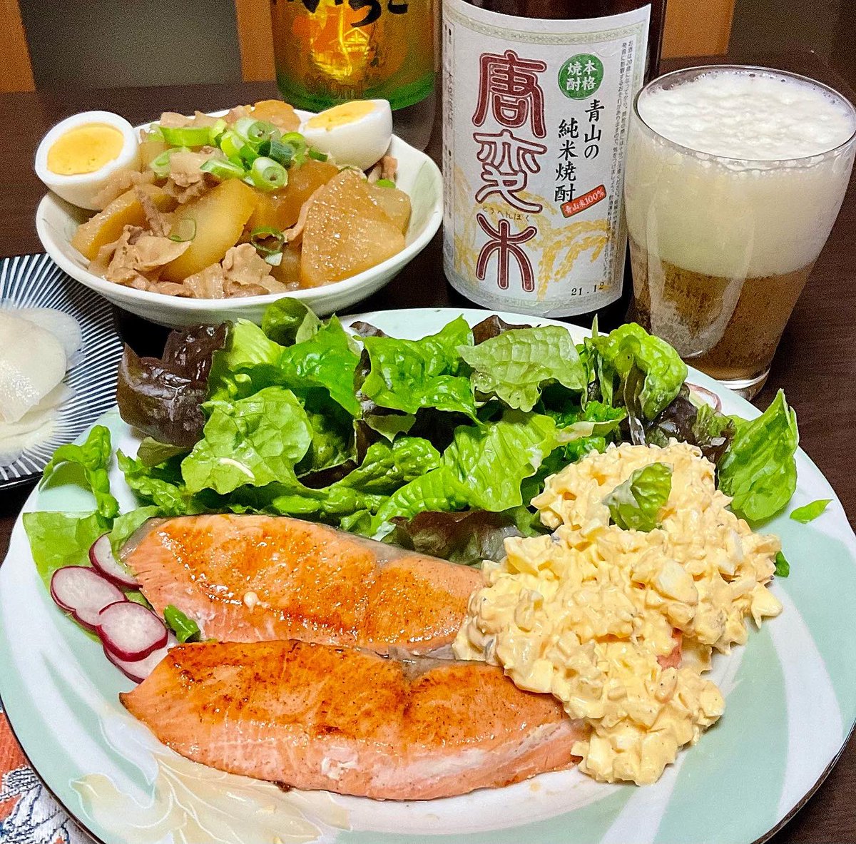 chiko1960chan's tweet photo. 大根をいかに美味しく大量に食べるかが課題😅　豚バラ大根と千枚漬けが最近のお気に入り😊
#晩酌　#おやじ飯　#家飲み　#唐変木 https://t.co/GNPkUzdX0M