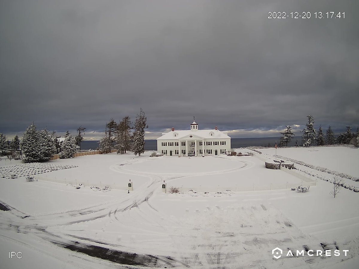 WashingtonInn's tweet photo. Will it be a White Christmas this year? https://t.co/lUMn9j5uUN