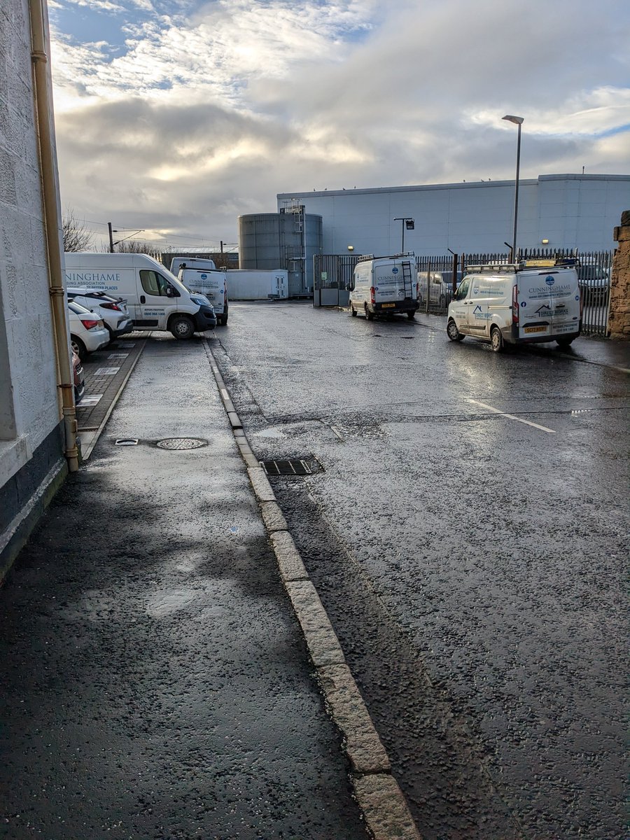 grimtree's tweet photo. @CunninghameHA not content with blocking the street, now you use other another business' parking spaces? https://t.co/bSQfH6TWJy