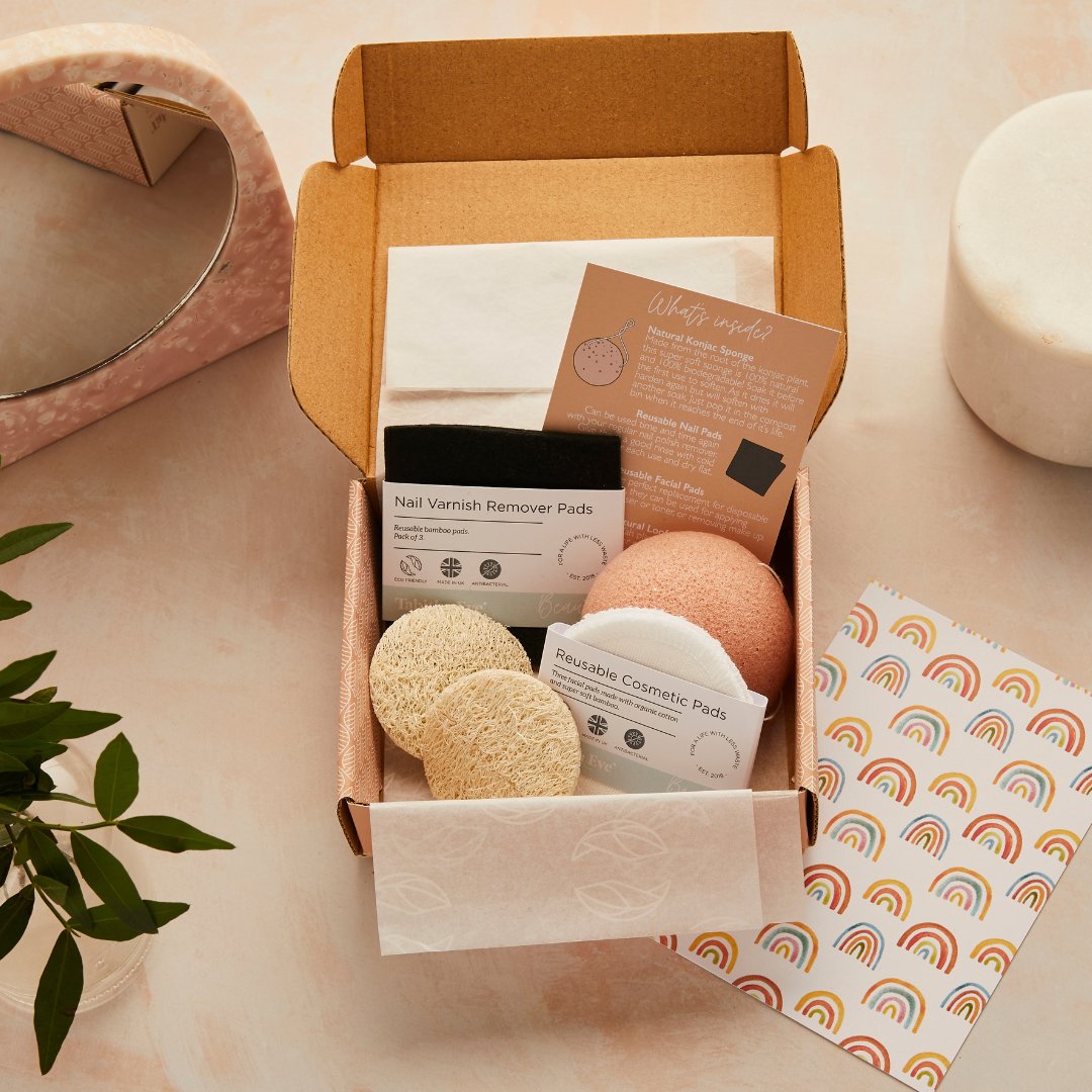 Christmas may be over but if you're looking for a nice birthday gift, our #Eco Beauty Box could be just the thing! 
#January babies make yourselves known! Write "Me!" in the comments and I'll choose someone to receive a free Eco Beauty Box - a little birthday treat from us. 🎁