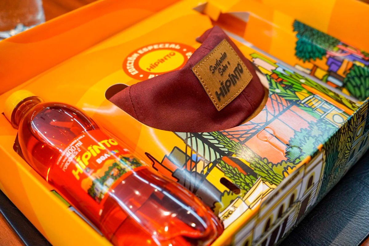 aparra1808's tweet photo. #FelizCumpleaños #Bucaramanga
400 primaveras, ojalá sean 3000 más... Hermoso Regalo de @postobonoficial a #BGA400.
@AlcaldiaBGA nosotros lo celebramos entregando regalos en lo barrios periféricos y a las poblaciones vulnerables agradecemos a @RojasSaharay por su apoyo https://t.co/Cw8tDjpKUl