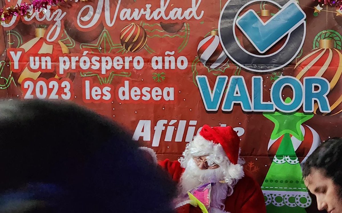 jorgemariopint4's tweet photo. Felices fiestas https://t.co/3dQPJ6ytT0