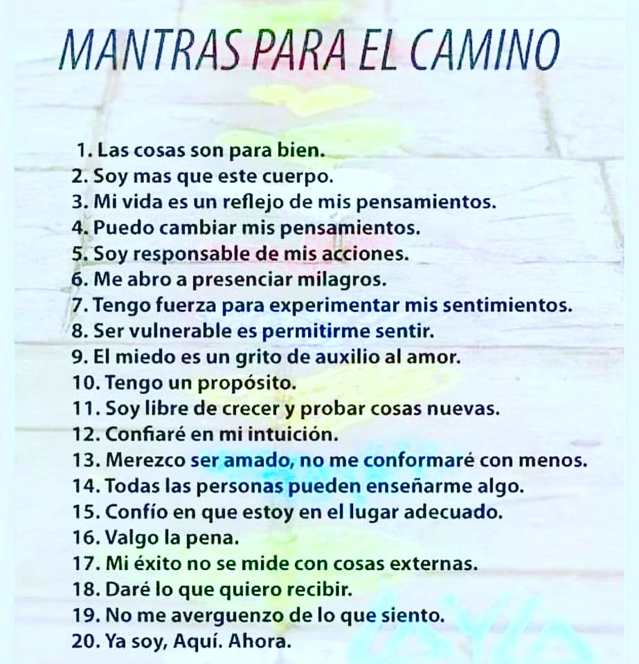 Mujeresontop's tweet photo. Mantras poderosos para el camino #decreta #vibra #energia #priorizate #paz ✨ https://t.co/TRxSWlBsmZ