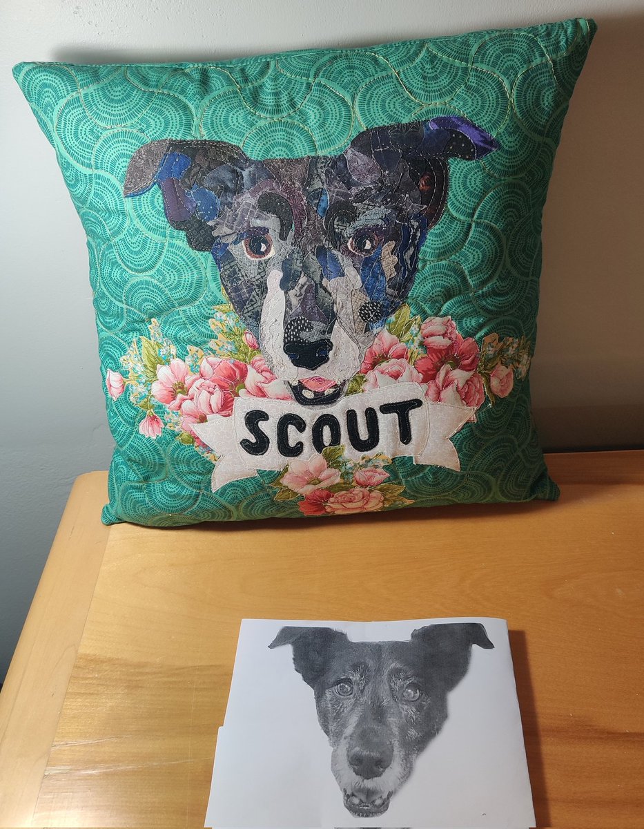 Nicole Gunter (@lepanuslady) on Twitter photo Now that my #SecretSanta gift is delivered, I can finally share it. I had so much fun collaging a pet portrait for <a href="/finestone_emma/">Emma Finestone</a>.
#TextileArt #PetPortrait #CollageQuilting #handmadegifts Now that my #SecretSanta gift is delivered, I can finally share it. I had so much fun collaging a pet portrait for <a href="/finestone_emma/">Emma Finestone</a>.
#TextileArt #PetPortrait #CollageQuilting #handmadegifts