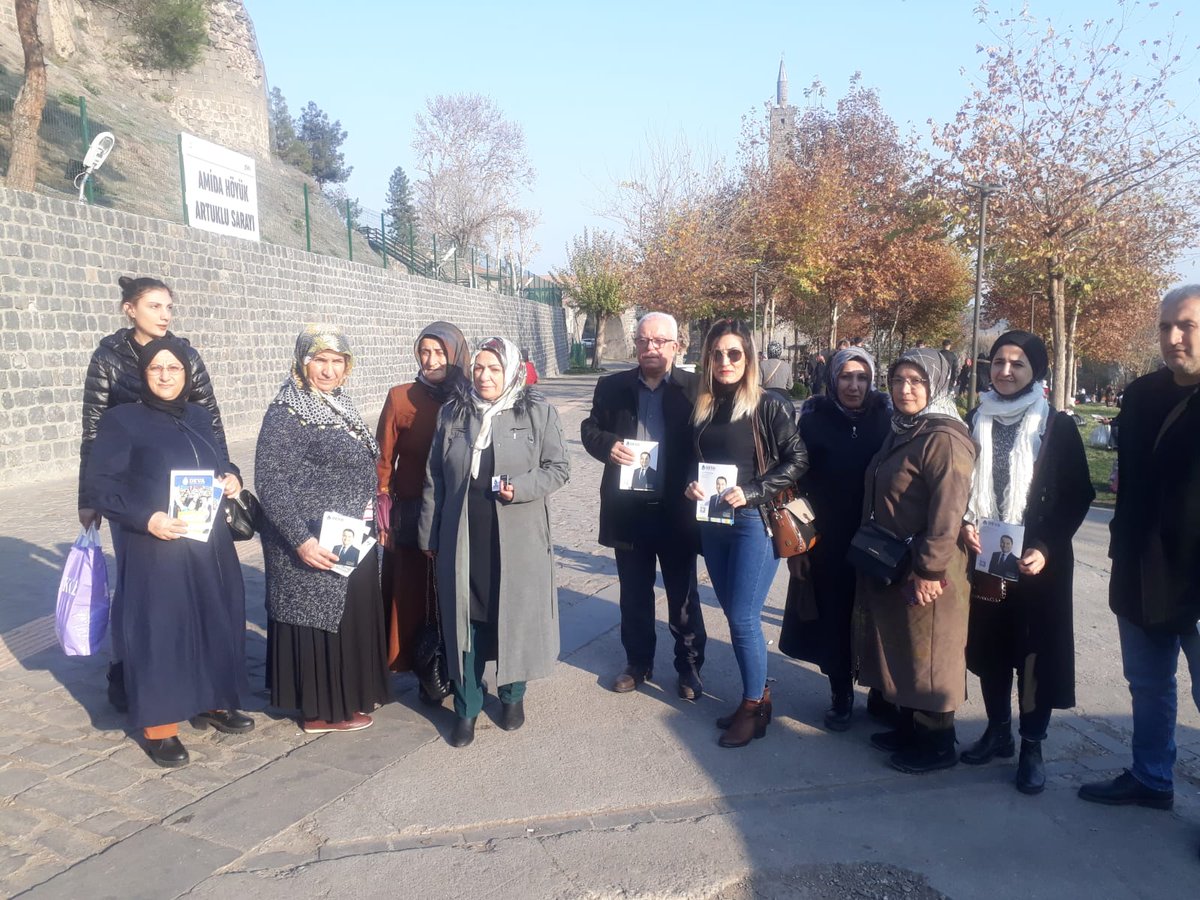 gulsrenAslan's tweet photo. Bugün İl Halka İlişkiler, İl Kadın Politikaları ve @Yenisehiredeva ile #DevaParkta etkinliği yaptık.
Bugünkü durağımız Hz Süleyman mesire alanıydı.Halkımızın bize olan teveccühü bizi ziyadesiyle mutlu etti.🌸💧💧🌱🌱 https://t.co/EDEZyKb2hB