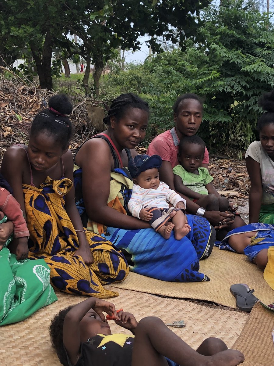 SEEDMadagascar's tweet photo. The last 6 months have been a great success for Project Votsira. Over the next 6, we'll work with community health workers and support delivery of the #maternal and child #healthcurriculum to 1,320 mothers, fathers, grandmothers, and young women enrolled in the project👩🍼 https://t.co/nR833KcpZ7
