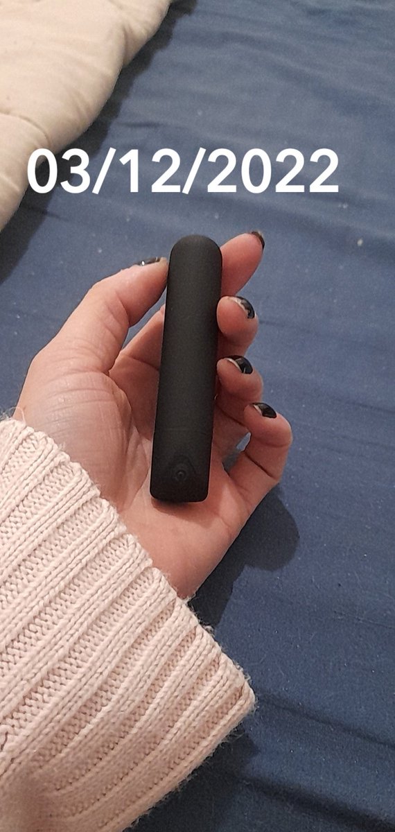 PetonSelena's tweet photo. Un de mes nouveaux jouets du calendrier #Dorcel
Tu veux une vidéo de moi qui joue avec? 
En dm avec une offrande 🖤

#offrande #toy #vidéo #MONEYSLAVES https://t.co/3girA5Ezk0