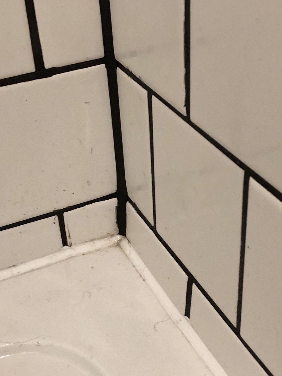 InspectorBasti's tweet photo. @MarriottBonvoy #MoxyManchesterCity Cleanliness is not the hotel’s strength. Especially, in the bathroom 😱. Needs urgent improvement ‼️ https://t.co/WqxbCqs8qO